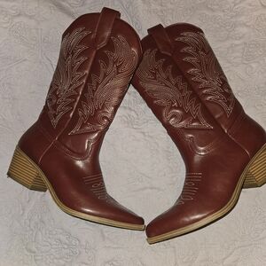 Women's Western Leather Boots Size 8 Dark Red